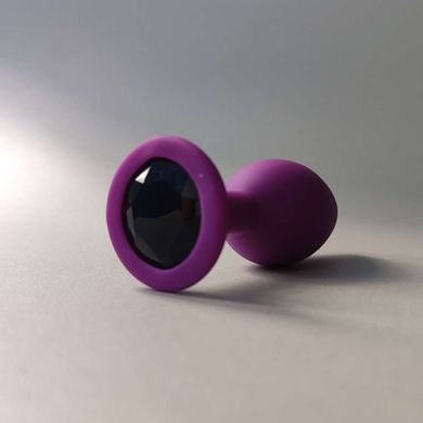 Силиконовая анальная пробка фиолетовая с черным кристаллом (2,8 см) - фото
