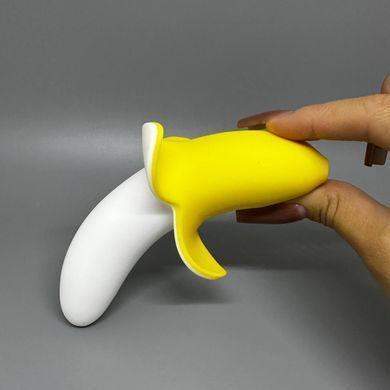 Вібратор-банан BMS Factory  Banana Bliss Mini Silicone Vibrator - фото