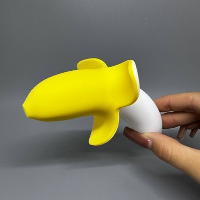Вібратор-банан BMS Factory  Banana Bliss Mini Silicone Vibrator - фото
