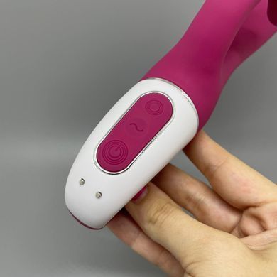 Satisfyer Embrace me berry - вібратор-кролик - фото