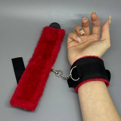 Наручники з хутром Intimka Intimka red/black