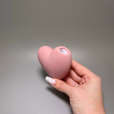 Satisfyer Cutie Heart light red - вакуумний кліторальний стимулятор - фото