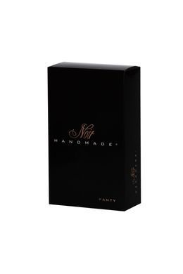 Трусики-стринги&nbsp;Noir Handmade P008 Powerwetlook panty with gold clasp M