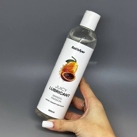 Лубрикант з ароматом манго та маракуї Satisfyer Juicy Lubricant Mango & Passion water based 300 мл - фото