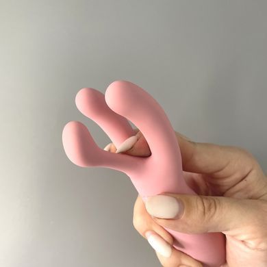 Satisfyer Threesome 4 Pink - клиторальный смарт-вибратор - фото