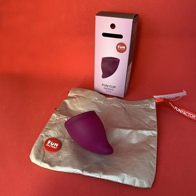 Менструальна чаша Fun Factory FUN CUP (розмір В) (пом'ята упаковка) - фото