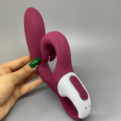 Satisfyer Love Me Red - вибратор-кролик с изогнутым отростком - фото