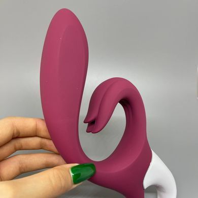 Satisfyer Love Me Red - вибратор-кролик с изогнутым отростком - фото