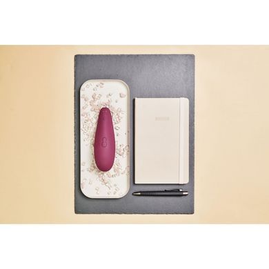 Womanizer Classic 2 - вакуумний стимулятор клітора Bordeaux - фото