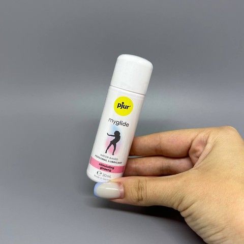 Возбуждающая смазка с женьшенем для женской чувствительности pjur my glide 30 мл - фото