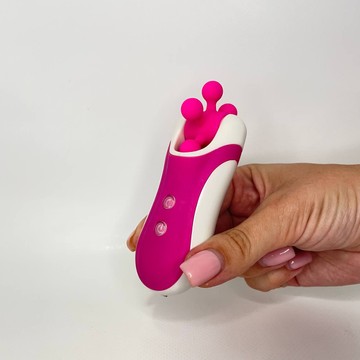 Імітатор орального сексу FeelzToys Clitella Oral Clitoral Stimulator Pink - фото