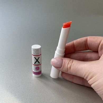 Стимулирующий бальзам для губ унисекс Sensuva X on the Lips с феромонами бабл-гам (2 г) - фото