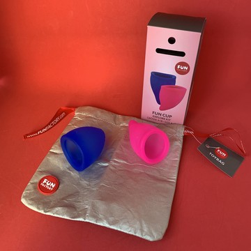 Набір менструальних чаш Fun Factory (розмір А + В) - фото