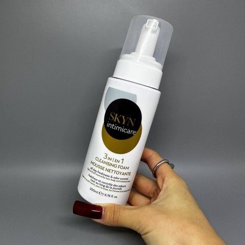 Піна для інтимного догляду для чоловіків SKYN Intimicare 3 in 1 Cleansing Foam 200 мл - фото
