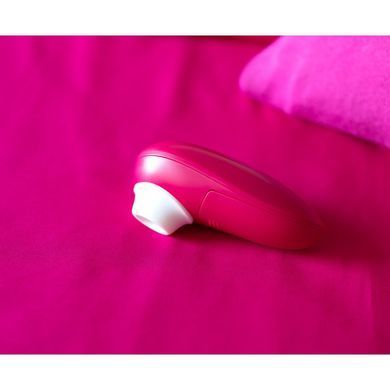 WOMANIZER Mini Red Wine - вакуумный стимулятор клитора - фото
