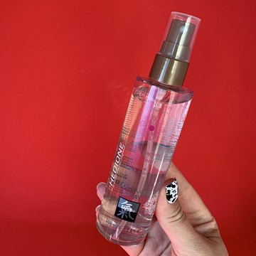 Спрей для тіла та ліжка з феромонами HOT Fragrance вишня + білий лотос (100 мл) - фото