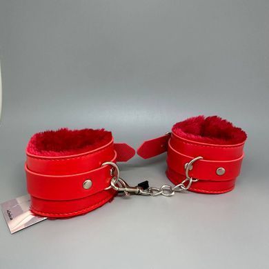 Браслеты с мехом Intimka red