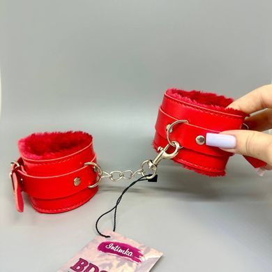 Браслеты с мехом Intimka red