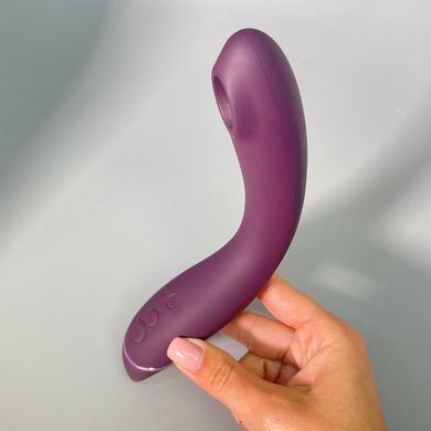 Womanizer OG Aubergine - вакуумний вагінально-кліторальний стимулятор - фото