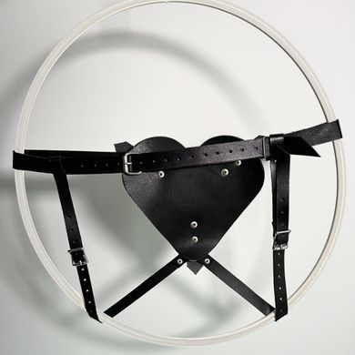 Трусики Сердце для страпона Feral Feelings Hearts Strap-on Belt Black - фото