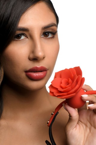 Кляп з кулькою та трояндою Master Series Blossom Silicone Rose Gag Red - фото