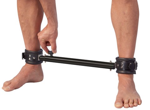 Распорка для ног ZADO Leather Spreader Bar