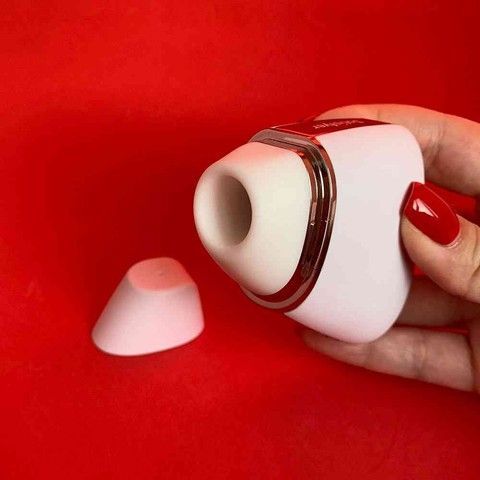 Satisfyer Love Triangle - вакуумный смарт-стимулятор клітора White (м'яте паковання) - фото