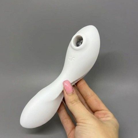 Satisfyer Curvy Trinity 5 White &ndash; вакуумний смарт-вібратор білий - фото